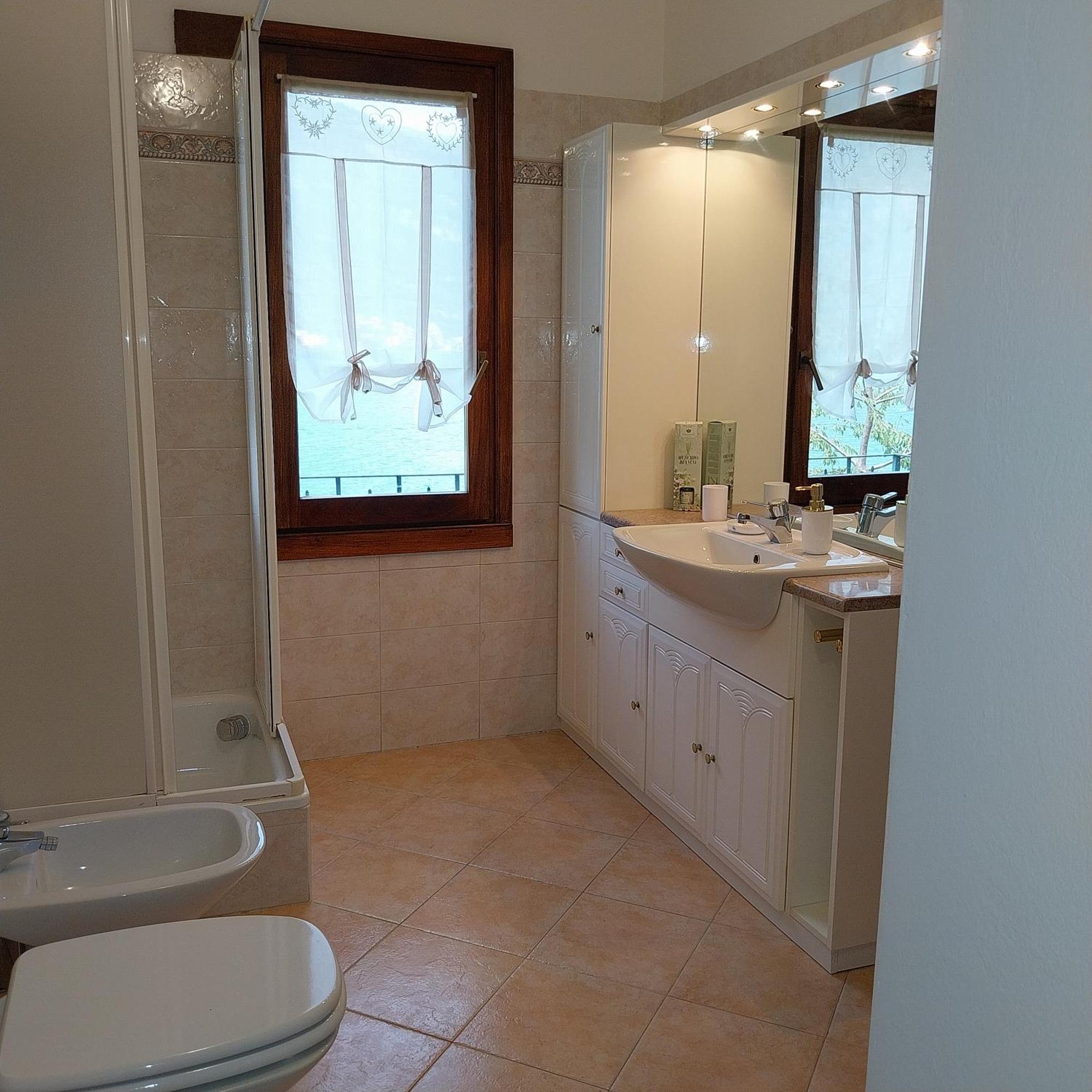 レッツェノCasa Peppoアパートメント エクステリア 写真