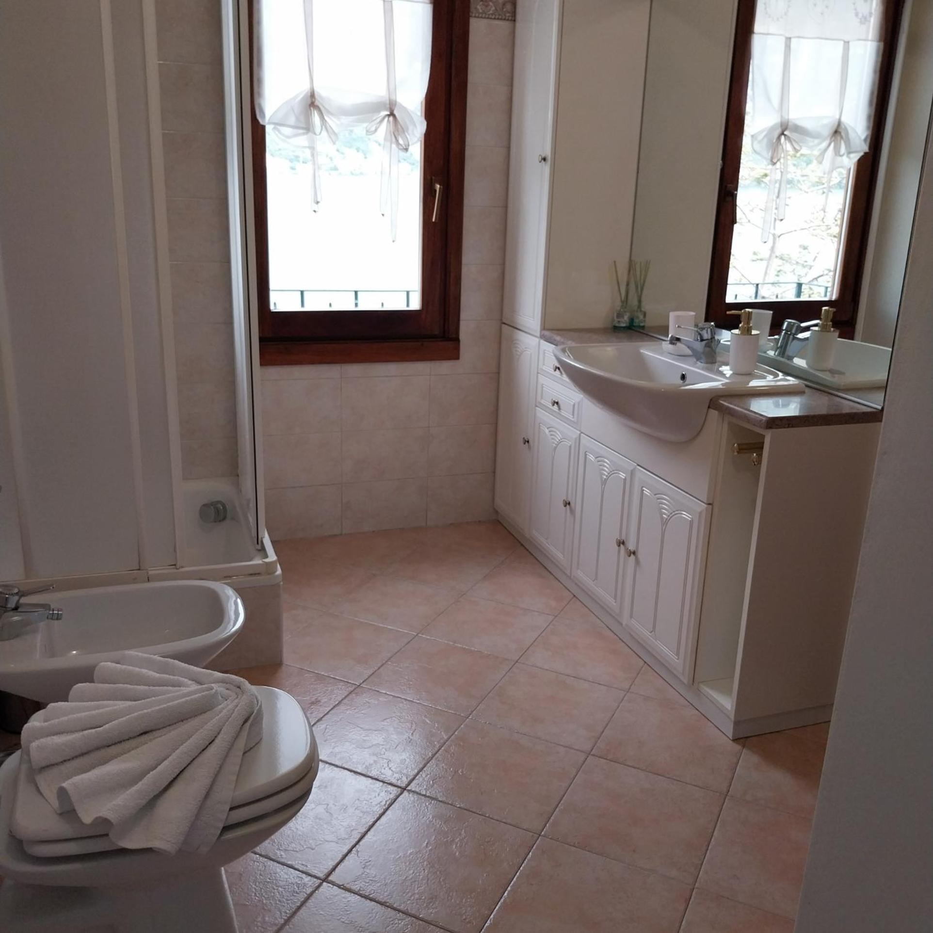 レッツェノCasa Peppoアパートメント エクステリア 写真